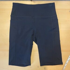 Skechers Black High-Rise Bike Shorts with Side Pockets